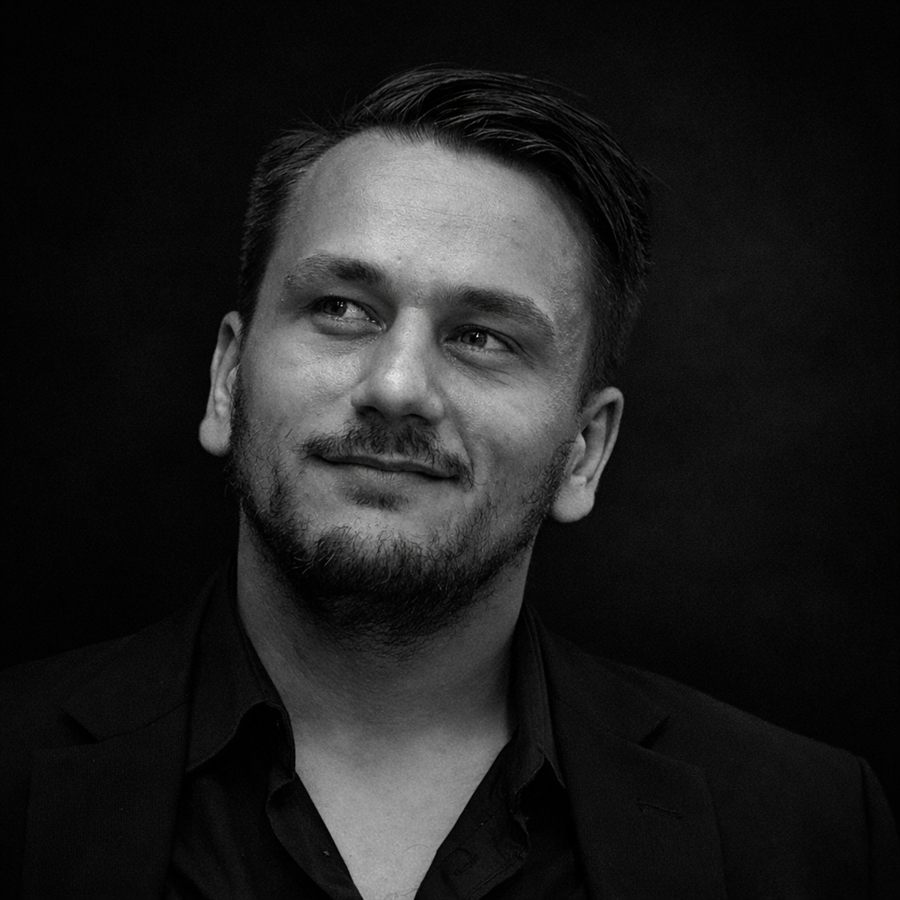 Portrait of Alex Dirdara